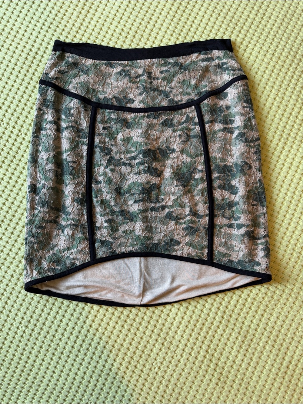 Gianni Bini Green Floral Lace High-Low Skirt with Black Trim